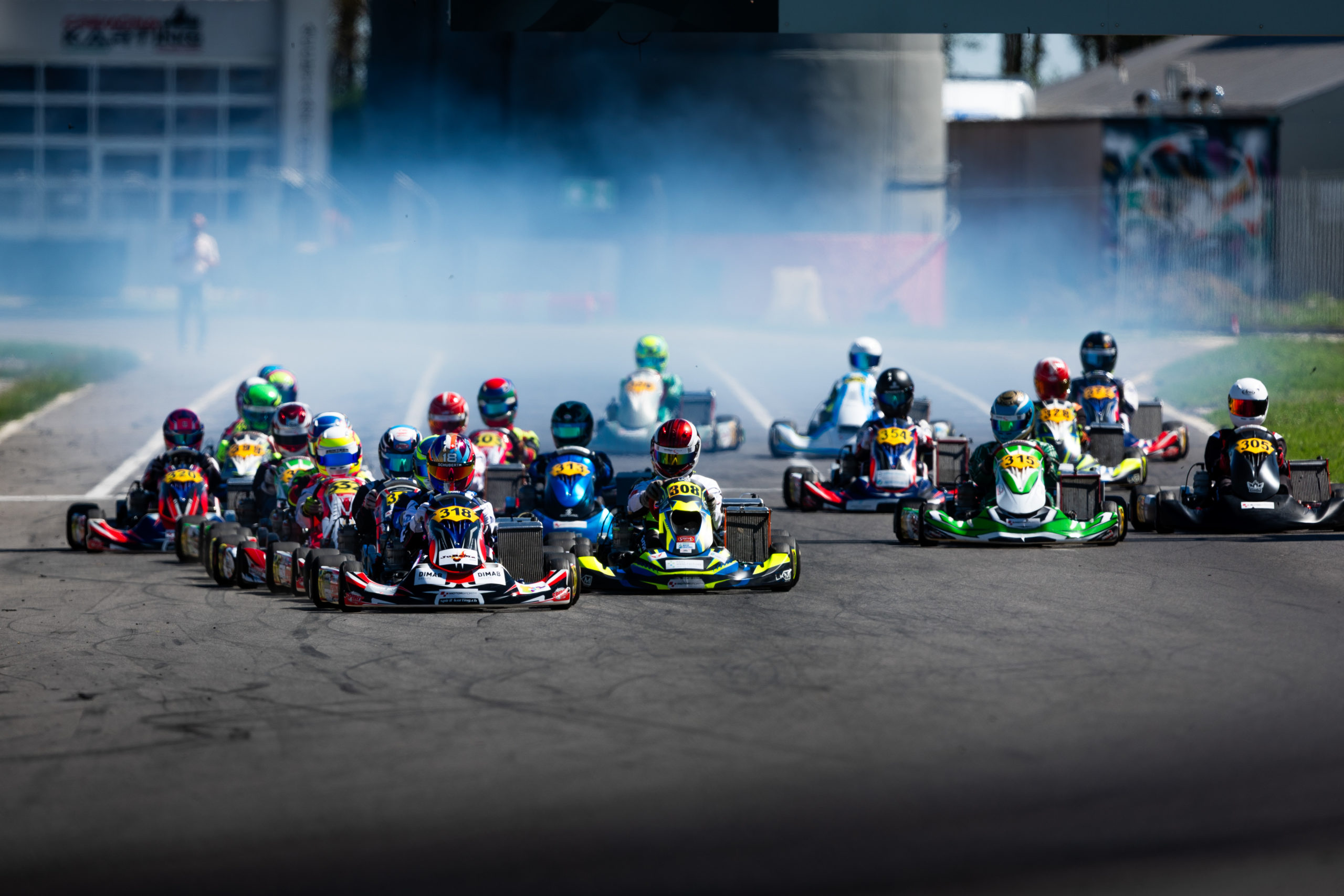 Départ de la course 2 à Cremona, Timéo en P2